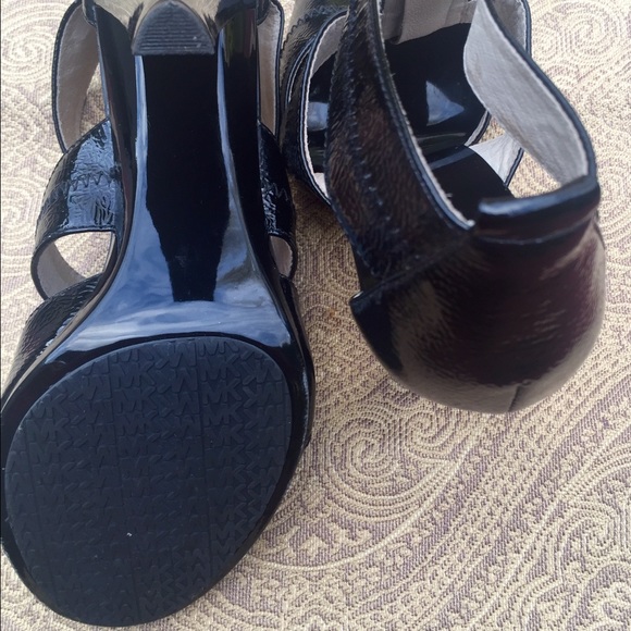 MICHAEL KORS Shoes NWOT - Picture 4 of 4