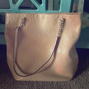 Michael Kors Nude Jet Set Chain NS Tote