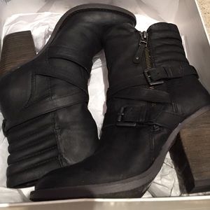 NWT Steve Madden Raleighh Black 6.5 boots