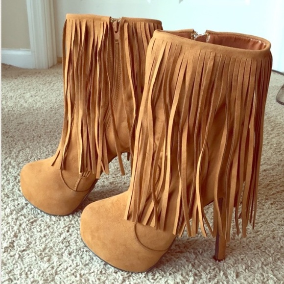 Fringe Brown Boots - Picture 2 of 4
