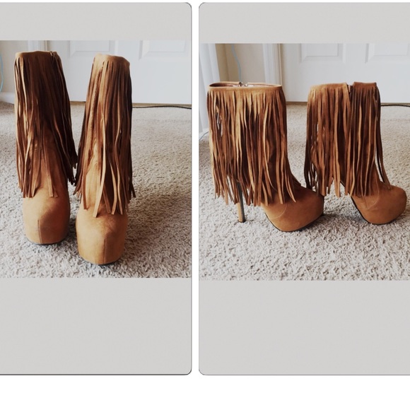 Fringe Brown Boots - Picture 3 of 4