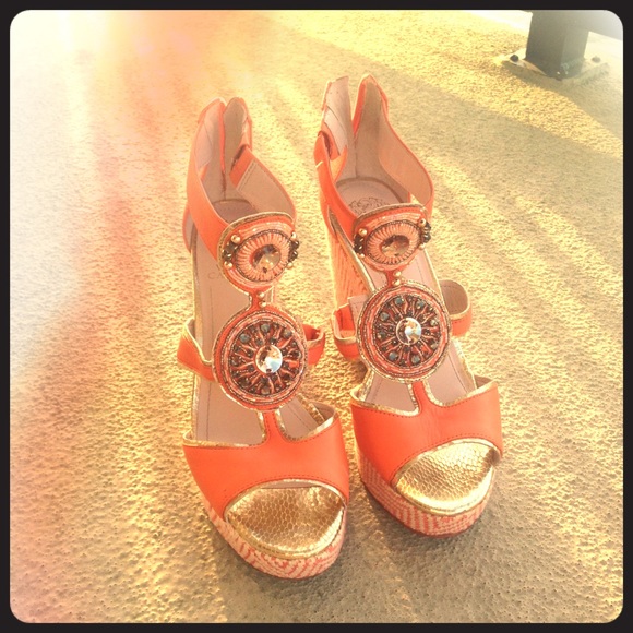 Vince Camuto wedges