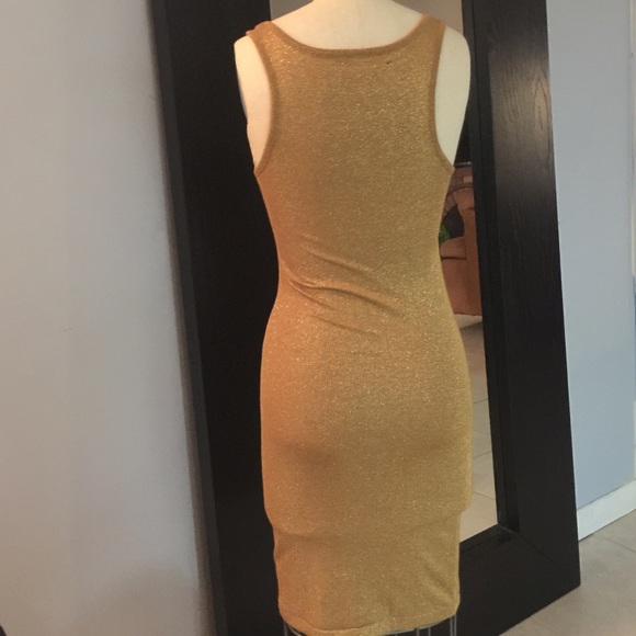 Dress - Picture 3 of 4