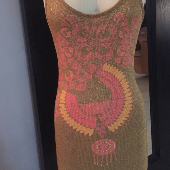 Dress - Picture 4 of 4