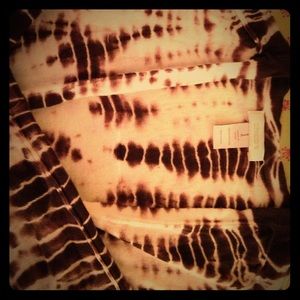 Quarter sleeve cardigan