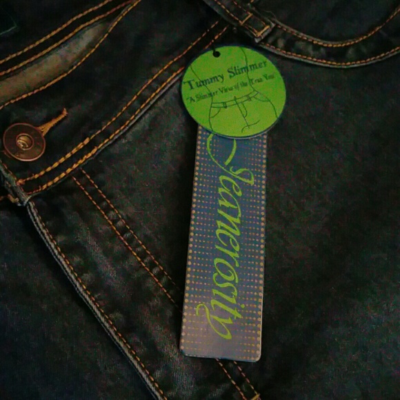 Jeanerosity Jean's w/Tummy Slimmer - Picture 2 of 4