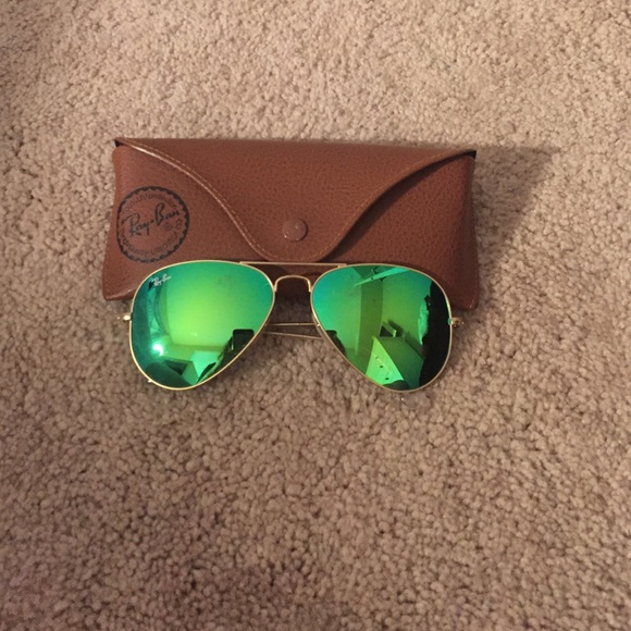 Ray-Ban Accessories - Raybans aviators gold frames