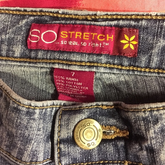 So Stretch Capri Style Jeans - Picture 2 of 4