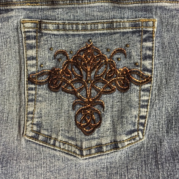 So Stretch Capri Style Jeans - Picture 3 of 4