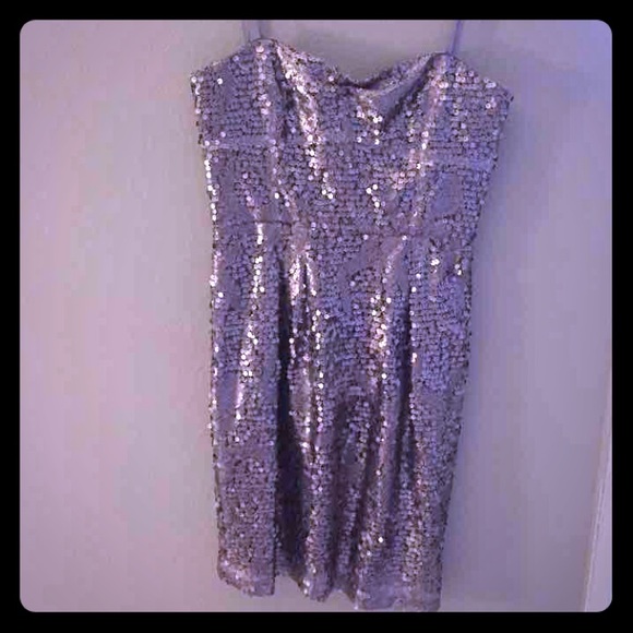 GLITZ AND GLAM - Picture 1 of 1