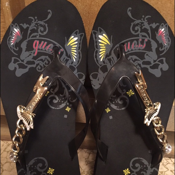 FREE SOLD-Guess Charm Flipflop NWOT - Picture 2 of 3