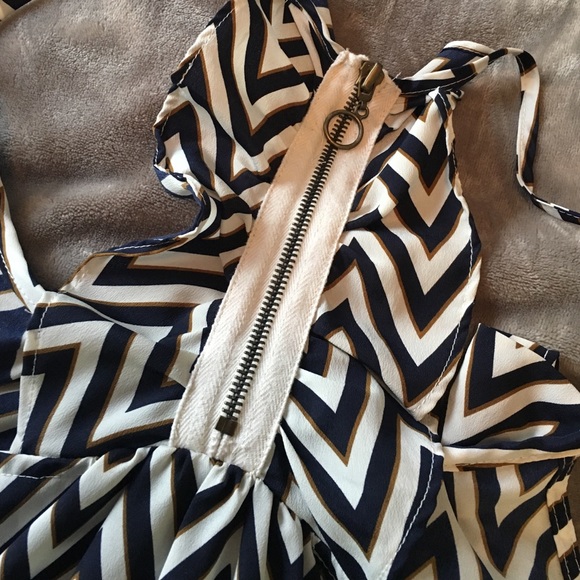 Chevron Tank Top - Picture 3 of 3