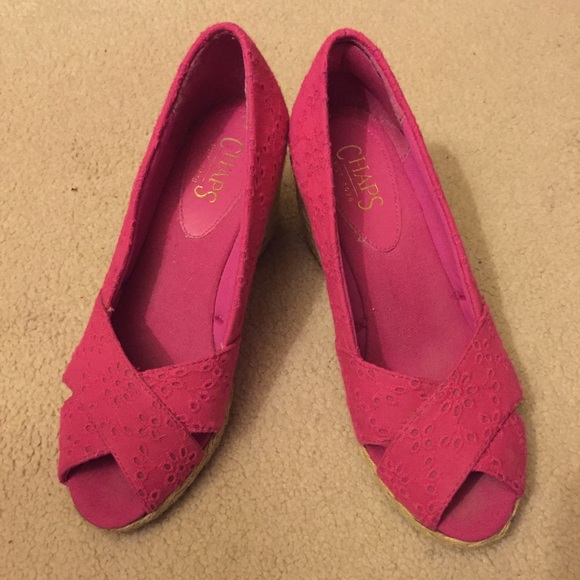 CHAPS spring/summer wedge shoes