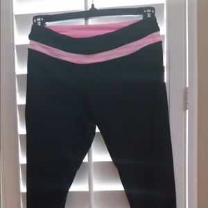 Lululemon run inspire crops sz 4