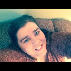 Meet your Posher, Nicole