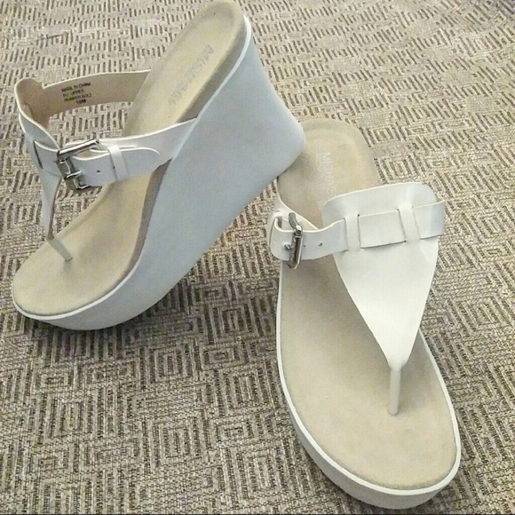 🔴ON SALE TILL 11PM🔴 Michael Kors seaside wedge