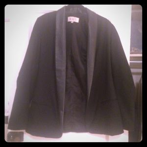Black BB Dakota Leather Lapel Blazer Size 6