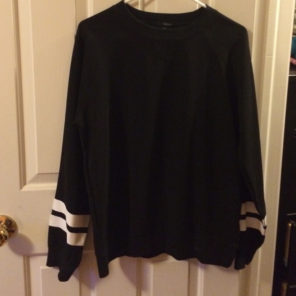 Black Tokyo Pullover