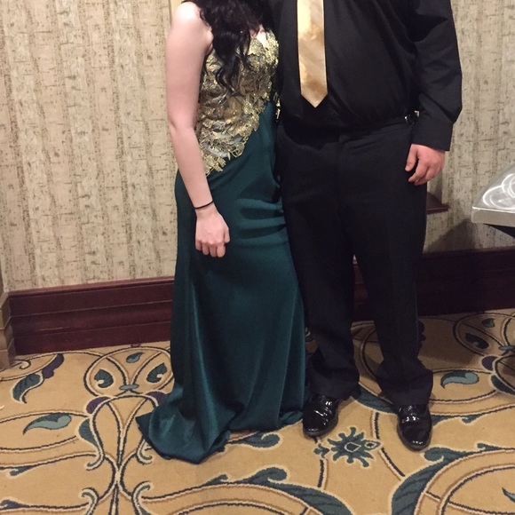 Prom dress - Picture 3 of 3