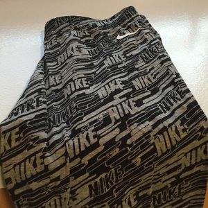 Nike leggings