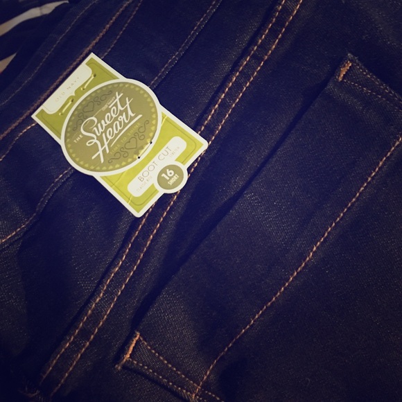 BNWT Old Navy Dark Jeans Size 16 Short, Sweetheart