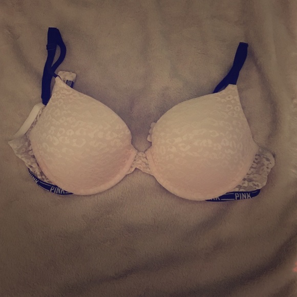 Victoria's Secret PINK bra