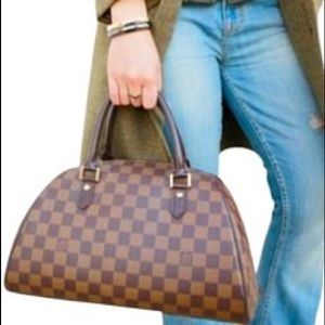 Authentic Louis Vuitton Damier Ebene Ribera MM.