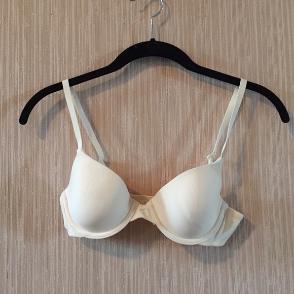 Calvin Klein Ivory White T-shirt Bra, 34A