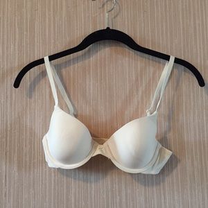 Calvin Klein Ivory White T-shirt Bra, 34A