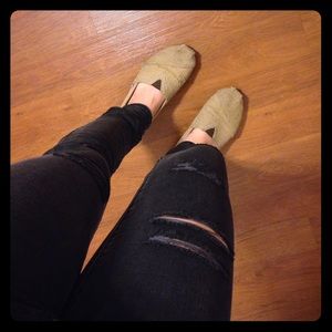 Black Distressed Skinny Jeans