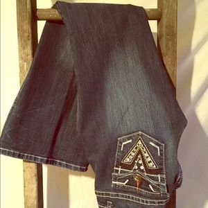 Twentyone Black By Rue 21