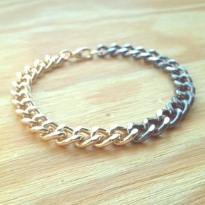 Chain link bracelet