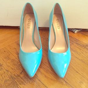 Pop of color patent leather pumps