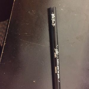 Kat Von D eyeliner
