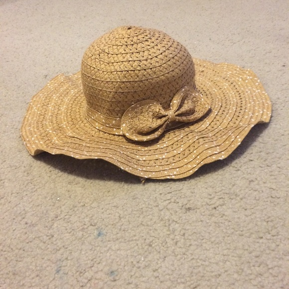 Beach hat
