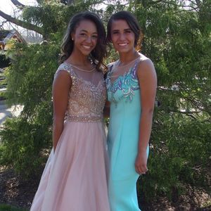 Meet your Posher, Allison