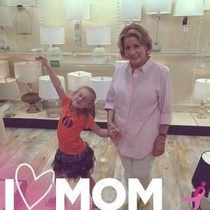 Meet your Posher, Adriana