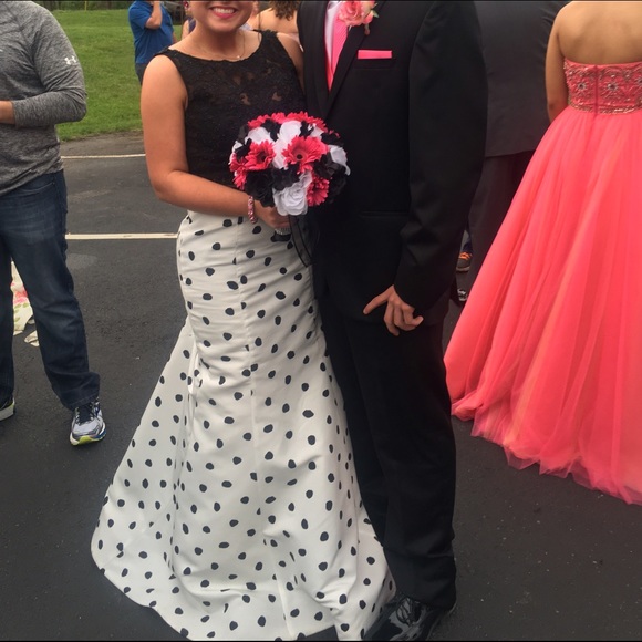 Prom dress - Picture 3 of 3