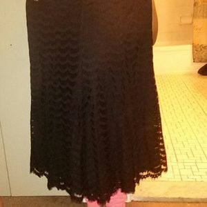 Black patterned design skirt