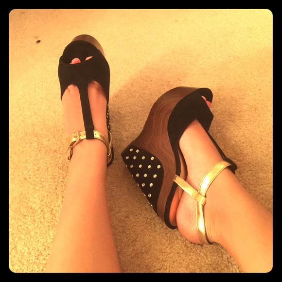 Gianni bini - wedges size 6