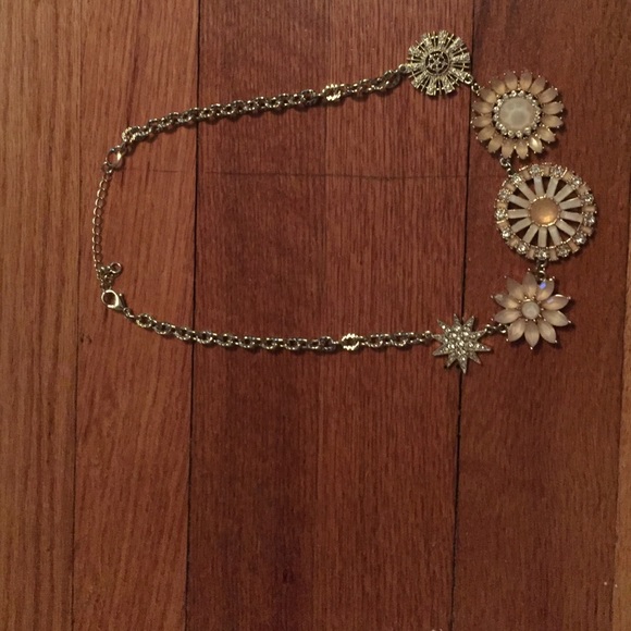 Statement necklace