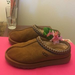 New comfortable warm ugs