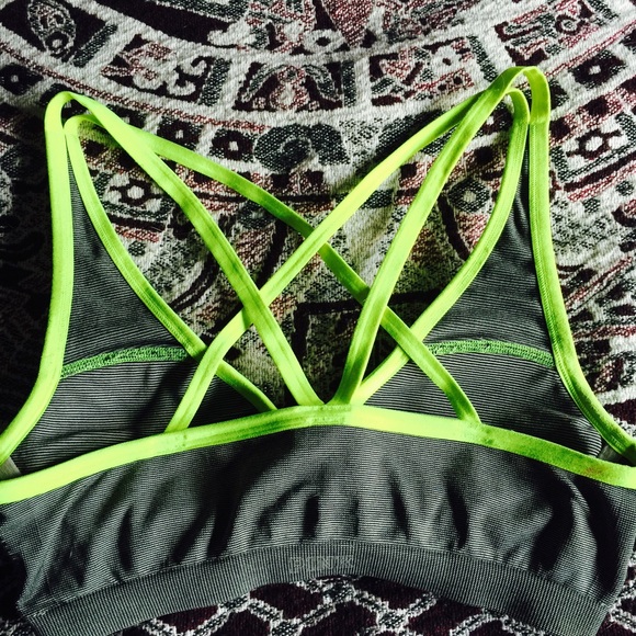 💥💥💥SOLD!💥💥💥sexy Push-up Sports Bra! - Picture 2 of 4