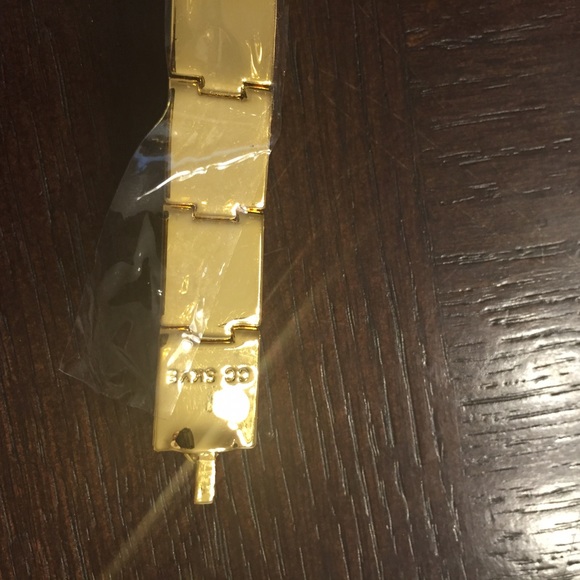 CC Skye Pink Quartz spike bracelet - Picture 3 of 4