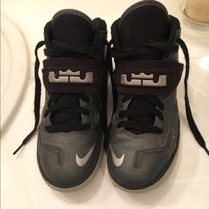 SOLD‼️Nike Lebron Gray Kids Shoes