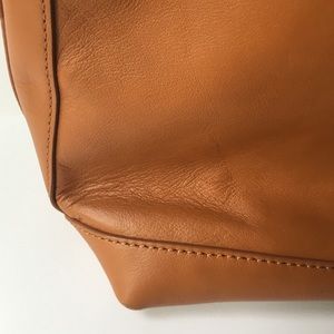 Tory Burch Bags - Tory Burch Cognac Logo Holly East West Tote Tory Burch Bags - Tory Burch Cognac Logo Holly East West Tote