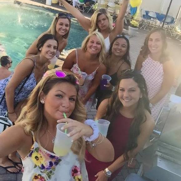 Meet your Posher, Nadine