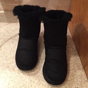Black UGG boots