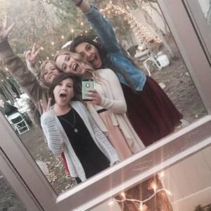 Meet your Posher, Mya