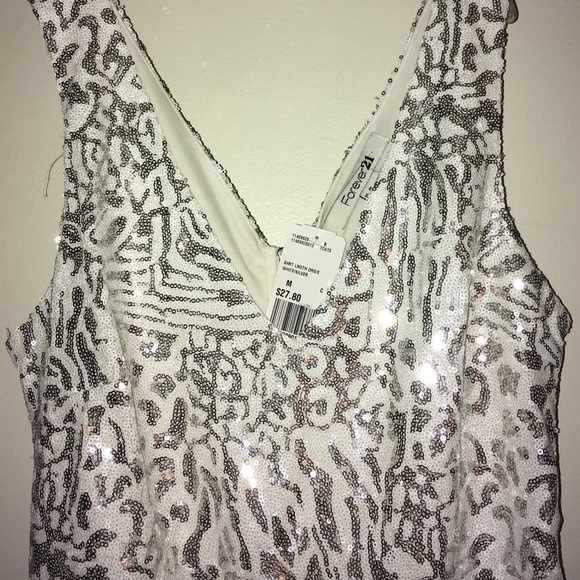 White/silver sequenced dress - Picture 2 of 3